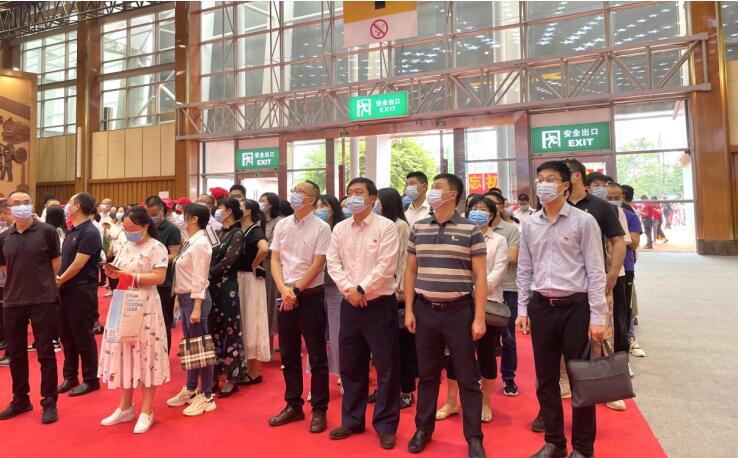 尊龙凯时集团组织旅行四川省庆祝中国共产党建立100周年主题展览